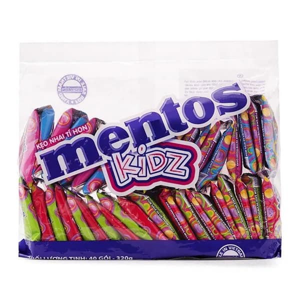 Mentos Chewy Candy Rainbow Fruit Roll 30g